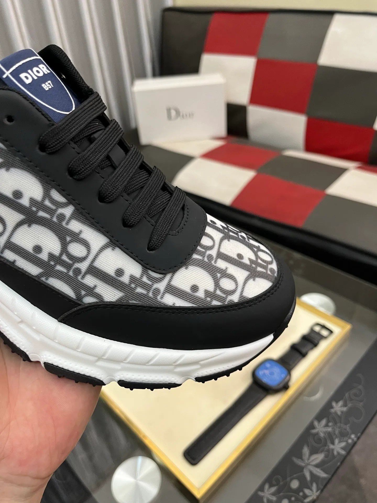 Men's men's shoes 💰458⌚️⌚️[Dior] 25ss new product B01 moral training shoes. The toe size design is a bit wider. The upper foot comfort is perfect. The threads are beautiful. Perfectly adaptable to trousers. Decorated with various classic details. Ideal for daily styling. Can be matched with various casual items to create exquisite looks. Fabric: top layer cowhide/lining sheepskin TPU original outsole Code number: 38-442️⃣Colors available